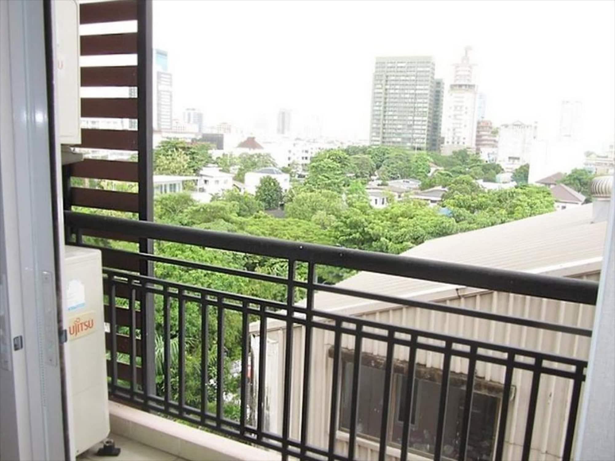 Отель D Varee Montara Thonglor 25 3*